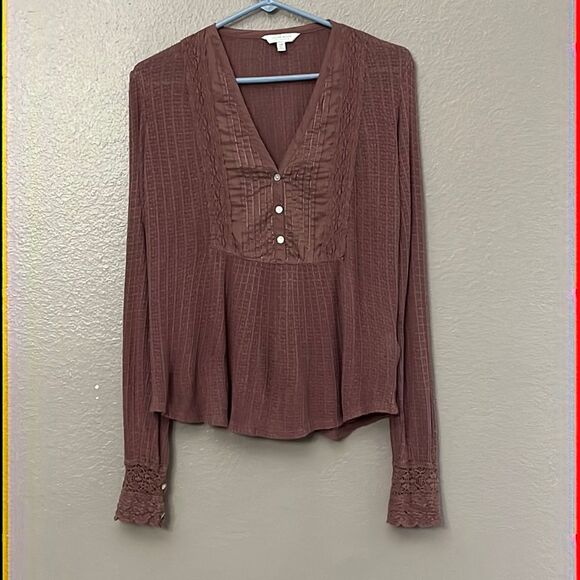 Lucky Brand Womans Pint Tuck Bib Pullover Blouse size Small Mauve colored - Picture 1 of 13